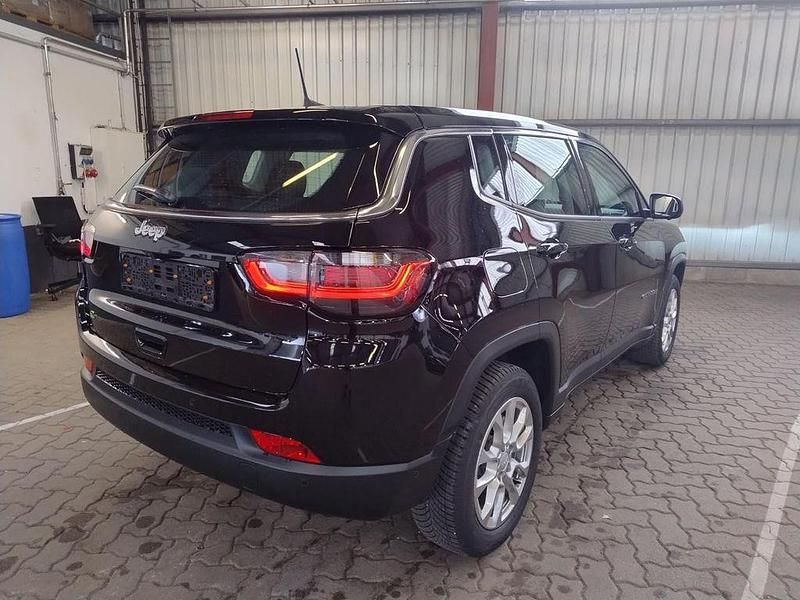 Gebraucht Jeep Compass Altitude 131 PS (96 kW) 2024 Schwarz SUV