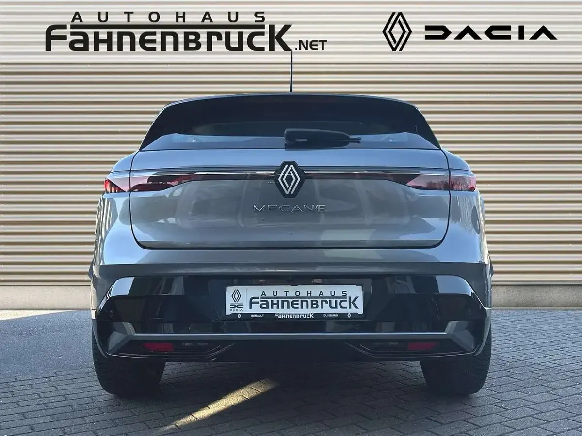 Brugt Renault Megane E-Tech Equilibre 96 kW (131 HK) 2023 Grå Sedan