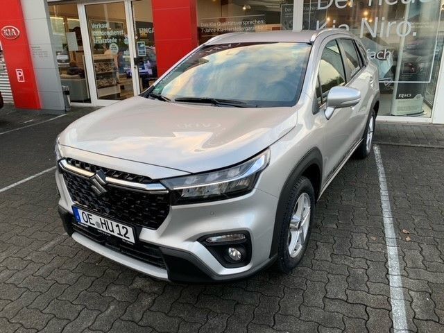 Silky silver Gebraucht 2022 Suzuki SX4 S-Cross Comfort SUV | 23.880 € (Fairer Preis) - Bild 1/4