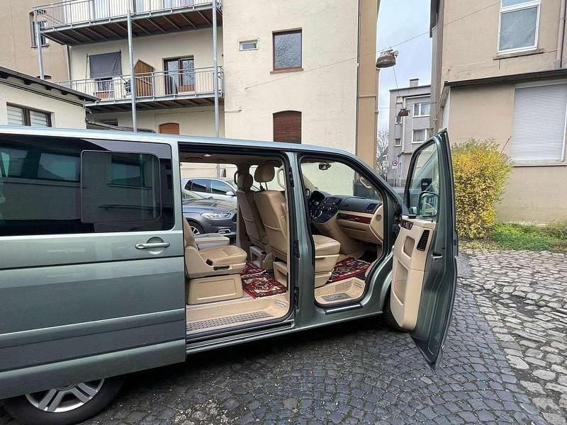 Gebraucht VW Multivan Highline 174 PS (127 kW) 2004 Grün Van / Kleinbus