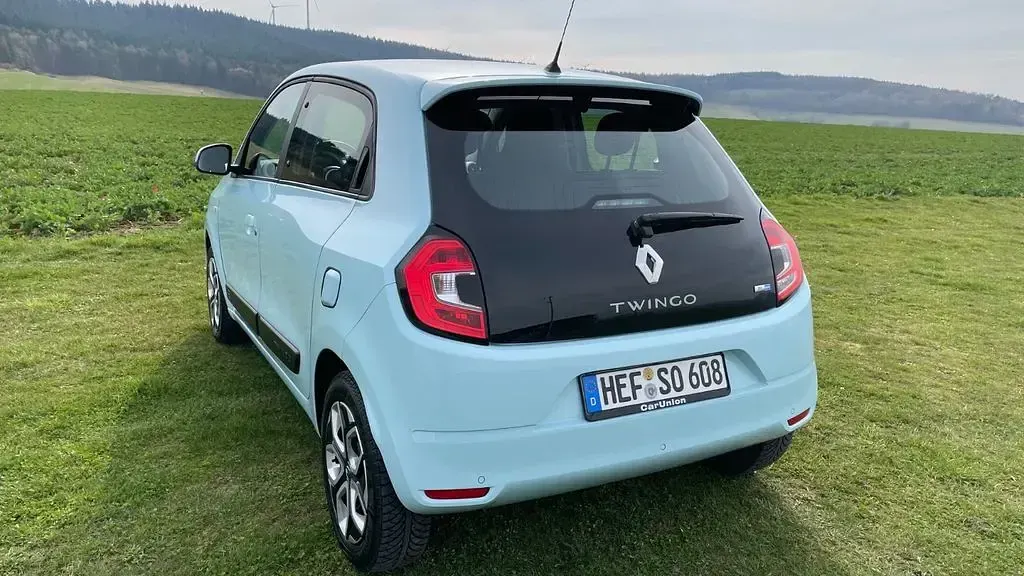 Gebraucht Renault Twingo Zen 60 kW (82 PS) 2022 Blau Kleinwagen