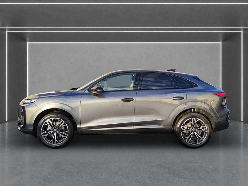 Neu Audi Q3 Sportback S-Line 150 PS (110 kW) 2025 Grau SUV