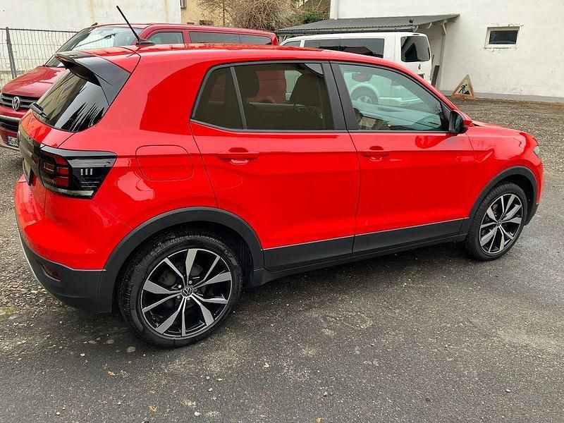 Gebraucht VW T-Cross 95 PS (69 kW) 2020 Rot SUV