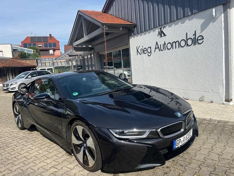 Grau Gebraucht 2014 BMW i8 Pure Impulse Coupé | 64.380 € (Fairer Preis) - Bild 1/4