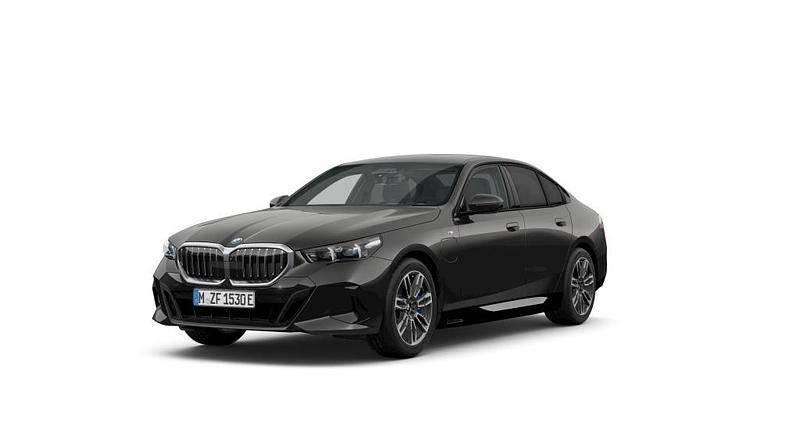 Gebraucht BMW 550e Comfort Edition 313 PS (230 kW) 2025 Limousine