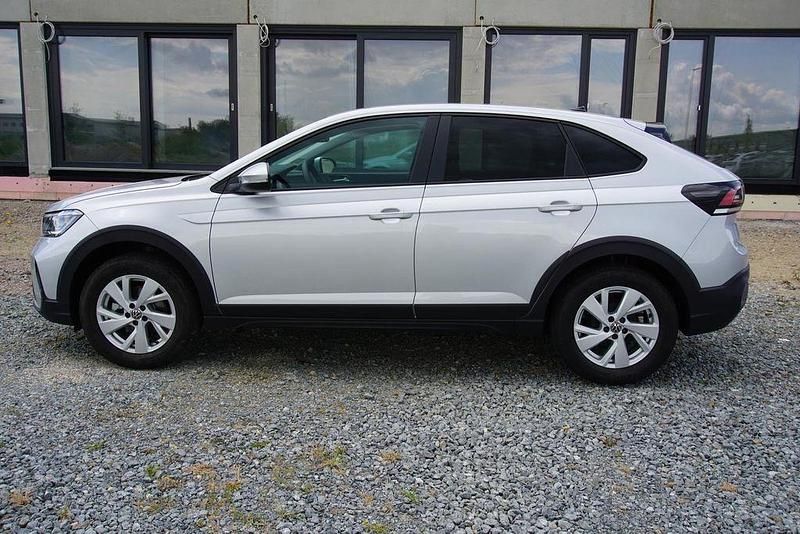 Neu VW Taigo 95 PS (69 kW) 2025 Reflexsilber metallic SUV