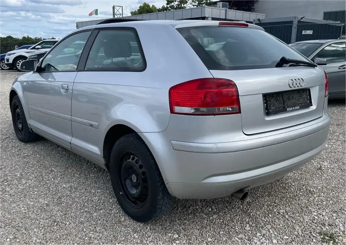 Gebraucht Audi A3 102 PS (75 kW) 2004 Silber Kleinwagen