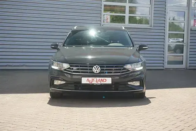 Gebraucht VW Passat R-line 150 PS (110 kW) 2020 Uranograu Kombi