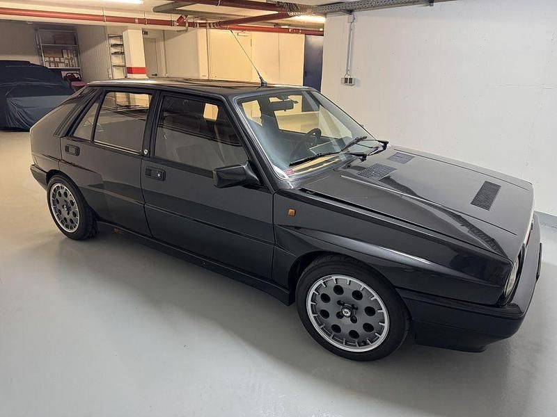 Gebraucht Lancia Delta 181 PS (133 kW) 1988 Schwarz Kleinwagen
