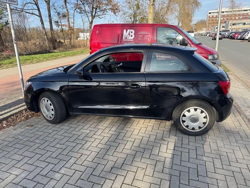 Usata Audi A1 90 CV (66 kW) 2012 Nero Utilitaria