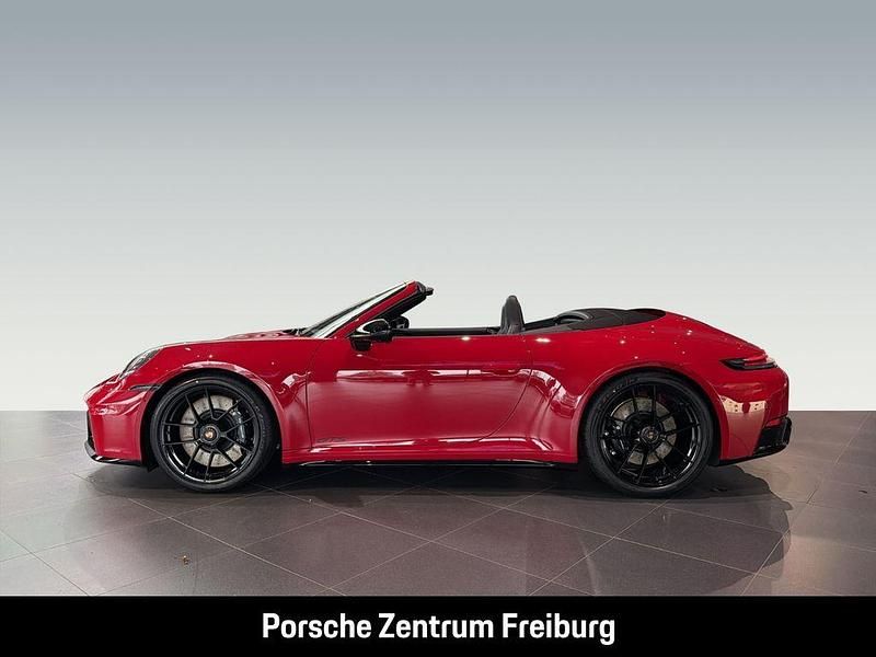 Neu Porsche 992 541 PS (397 kW) 2026 Rot Cabrio
