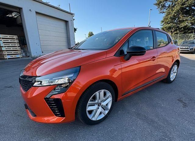 Neu Renault Clio V Evolution 67 PS (49 kW) 2025 Orange Limousine