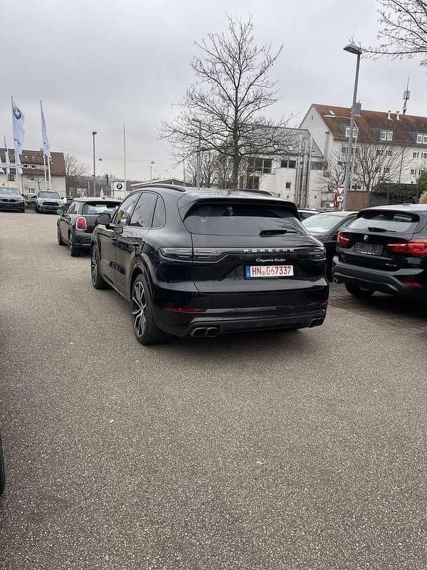Schwarz Gebraucht 2018 Porsche Cayenne Turbo SUV | 71.500 € (Guter Preis) - Bild 1/4