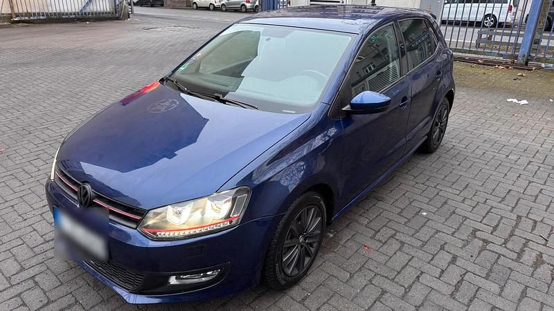 Blau Gebraucht 2009 VW Polo R-line Kleinwagen | 4.990 € (Teuer) - Bild 1/4