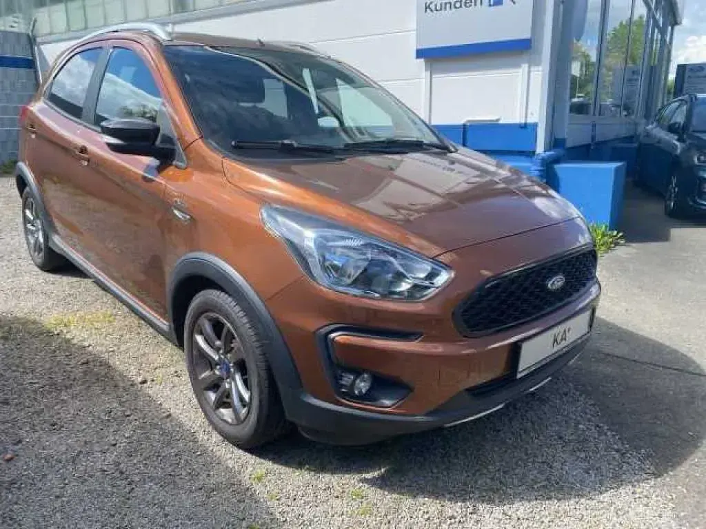 Gebraucht Ford Ka Active 86 PS (63 kW) 2019 Havannabraun metallic (metallic) Kleinwagen