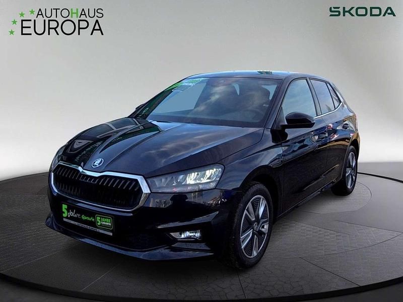 Schwarzmagic perleffekt Gebraucht 2022 Skoda Fabia Style Limousine | 21.990 € (Fairer Preis) - Bild 1/4
