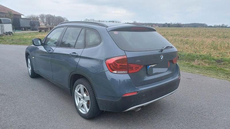 Gebraucht BMW X1 141 PS (103 kW) 2009 Blau SUV