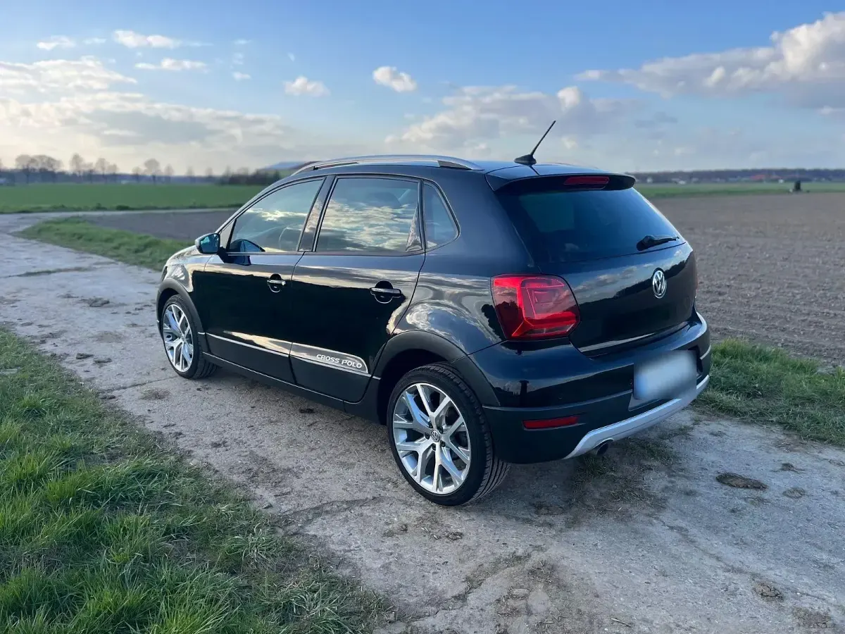 Brugt VW Polo Cross 90 HK (66 kW) 2014 Sort Hatchback