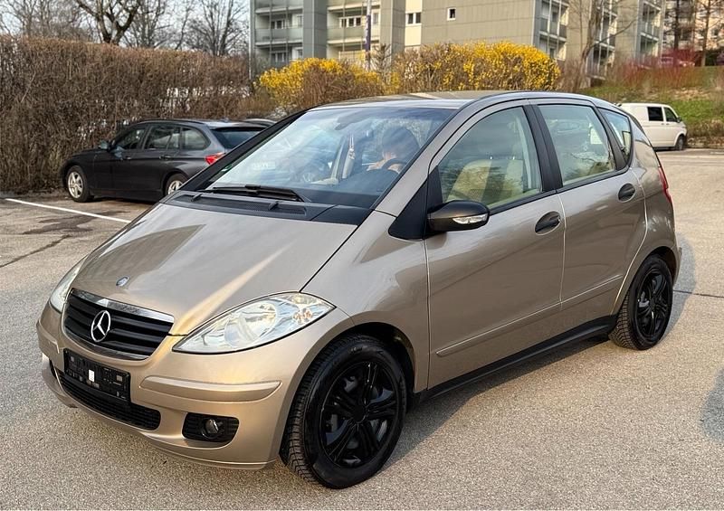 Gebraucht Mercedes A150 95 PS (69 kW) 2006 Gold Kleinwagen
