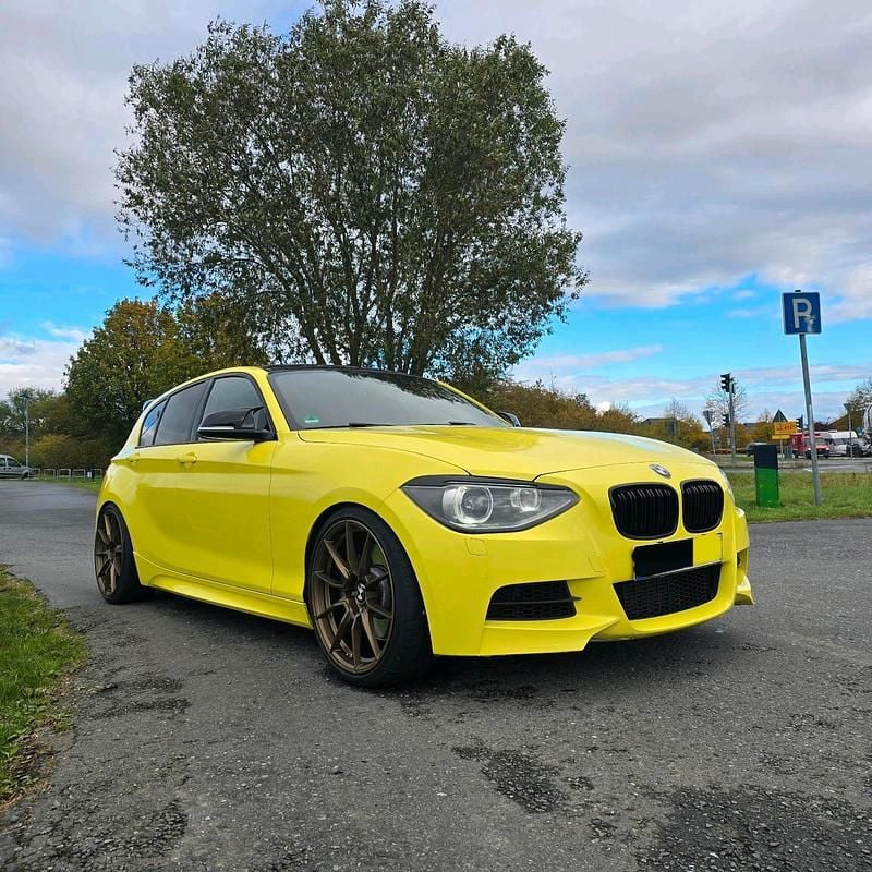 Weiß Gebraucht 2014 BMW 135 Kleinwagen | 21.200 € (Etwas zu teuer) - Bild 1/4