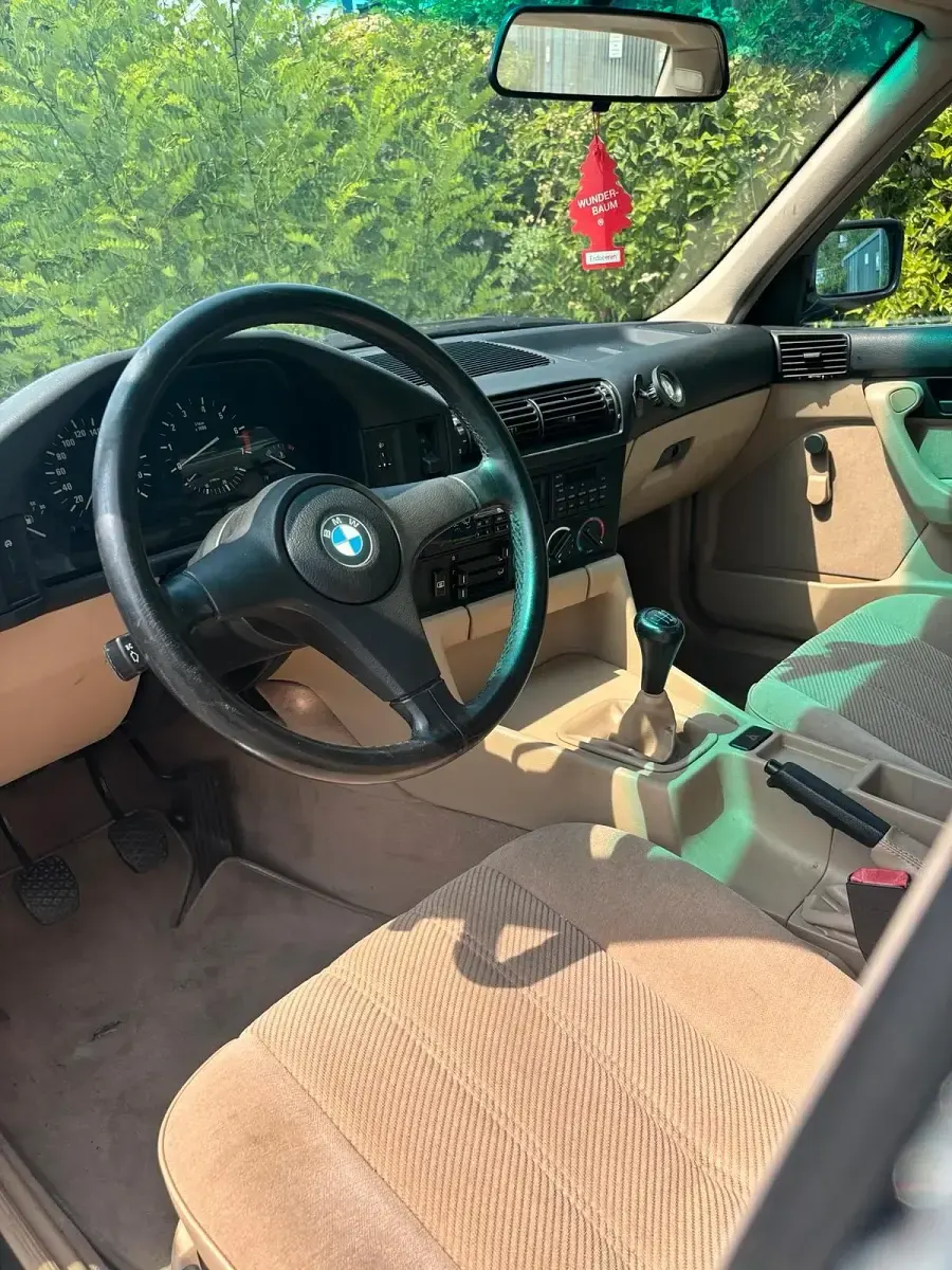 Gebraucht BMW 525 170 PS (125 kW) 1989 Blau Limousine