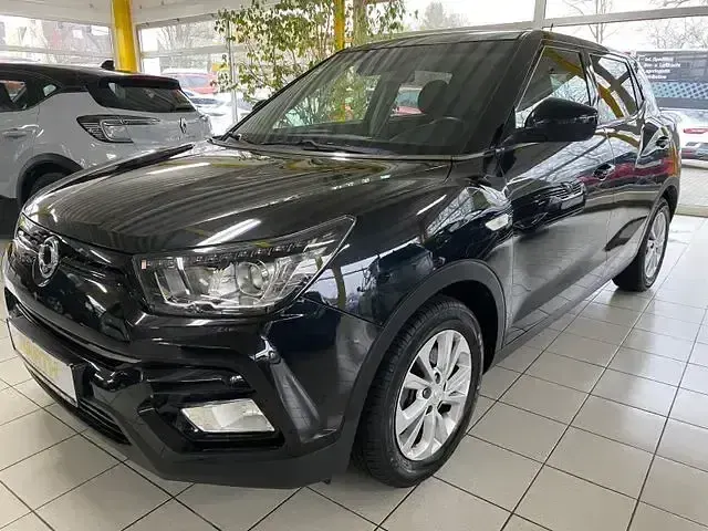 Usata SsangYong Tivoli 128 CV (94 kW) 2019 Nero SUV