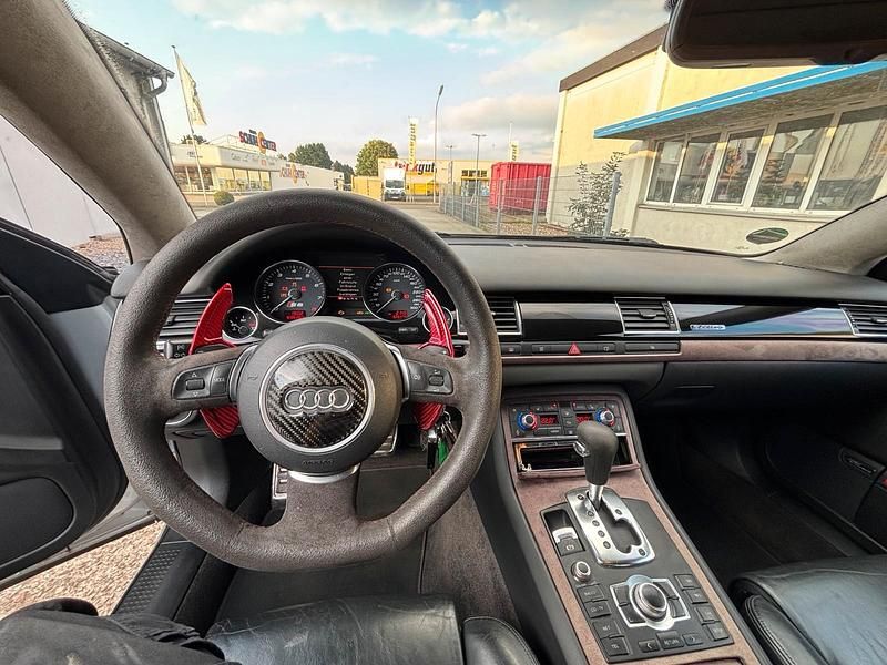 Gebraucht Audi A8 335 PS (246 kW) 2003 Silber Limousine