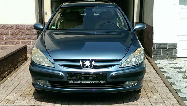 Gebraucht Peugeot 607 133 PS (97 kW) 2001 Blau Limousine