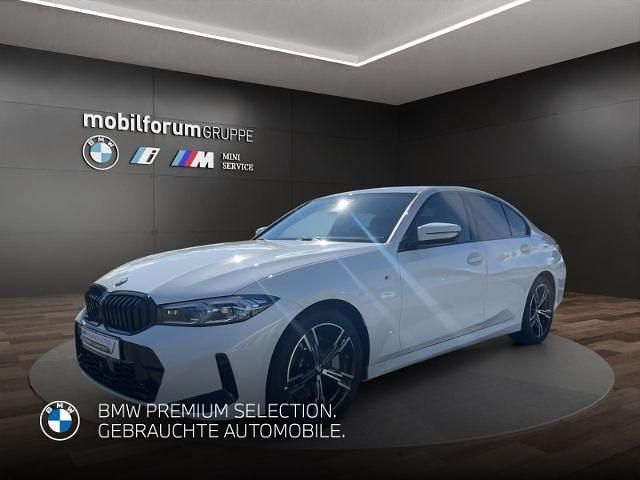 Weiß Gebraucht 2024 BMW 330 Comfort Edition Limousine | 47.610 € (Etwas zu teuer) - Bild 1/4