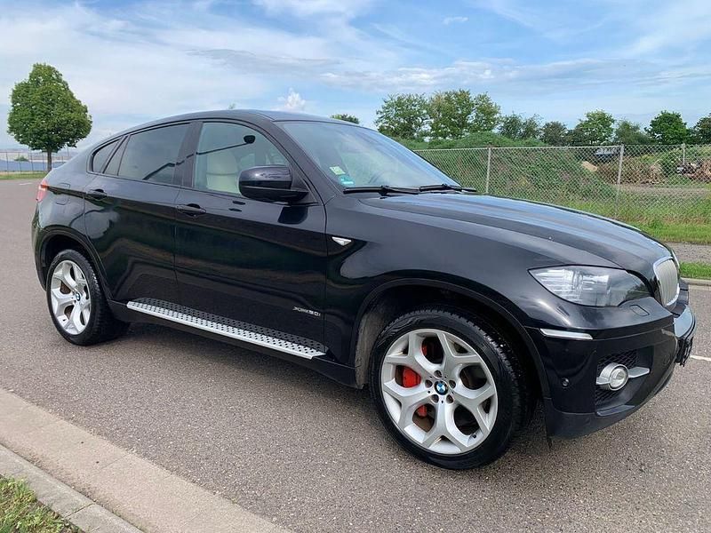 Schwarz Gebraucht 2011 BMW X6 Sport Line SUV | 21.900 € (Etwas zu teuer) - Bild 1/4