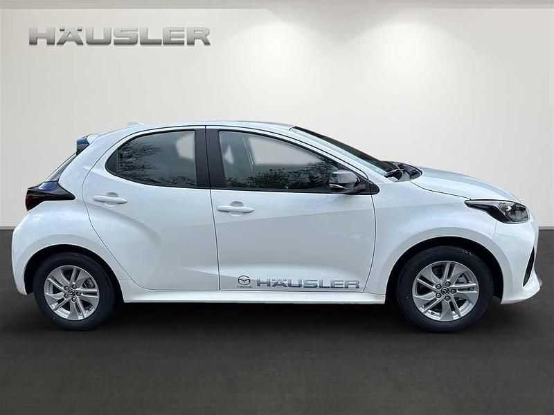 Neu Mazda 2 Center-Line 116 PS (85 kW) 2025 Weiß Limousine