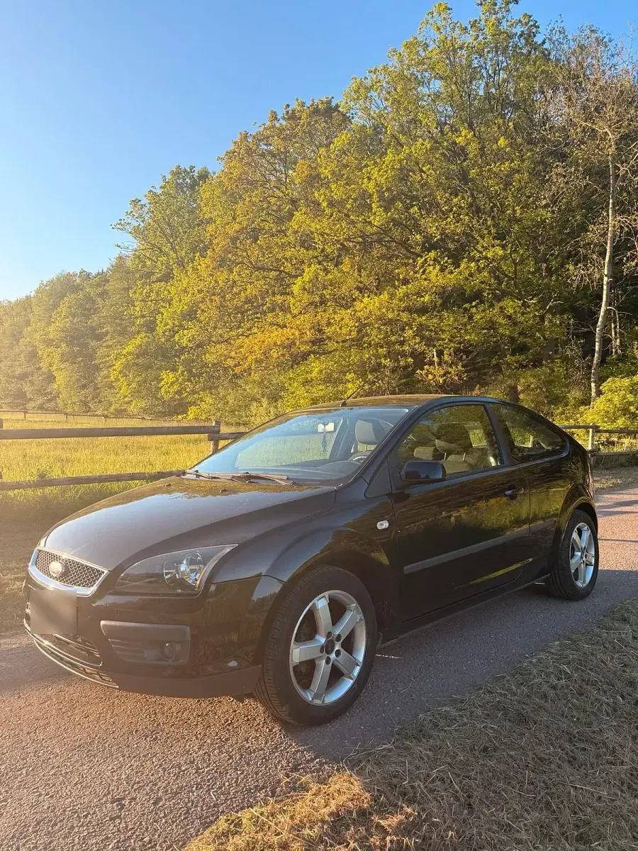 Używany Ford Focus 115 KM (84 kW) 2006 Czarny Coupe
