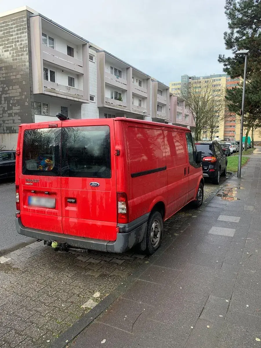Używany Ford Transit 92 KM (67 kW) 2011 Czerwony Van