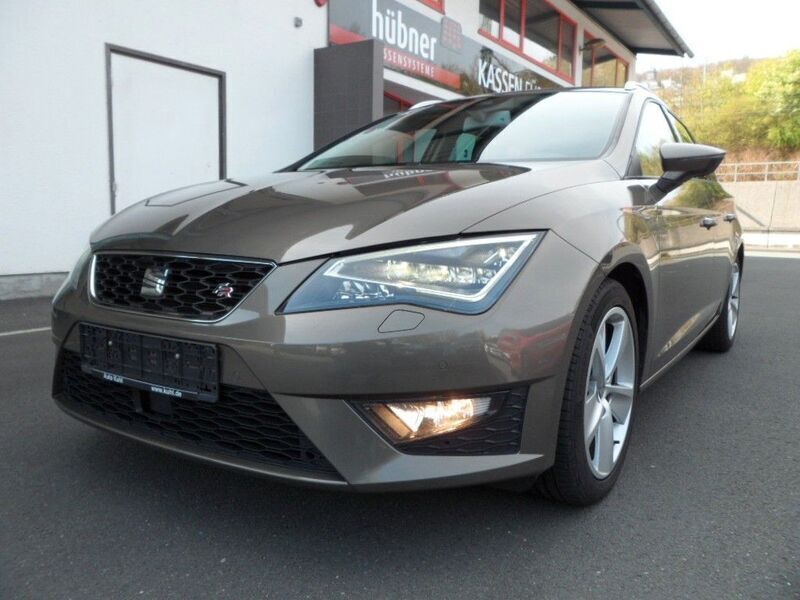 Braun Gebraucht 2015 Seat Leon ST FR Kombi | 8.399 € (Fairer Preis) - Bild 1/4