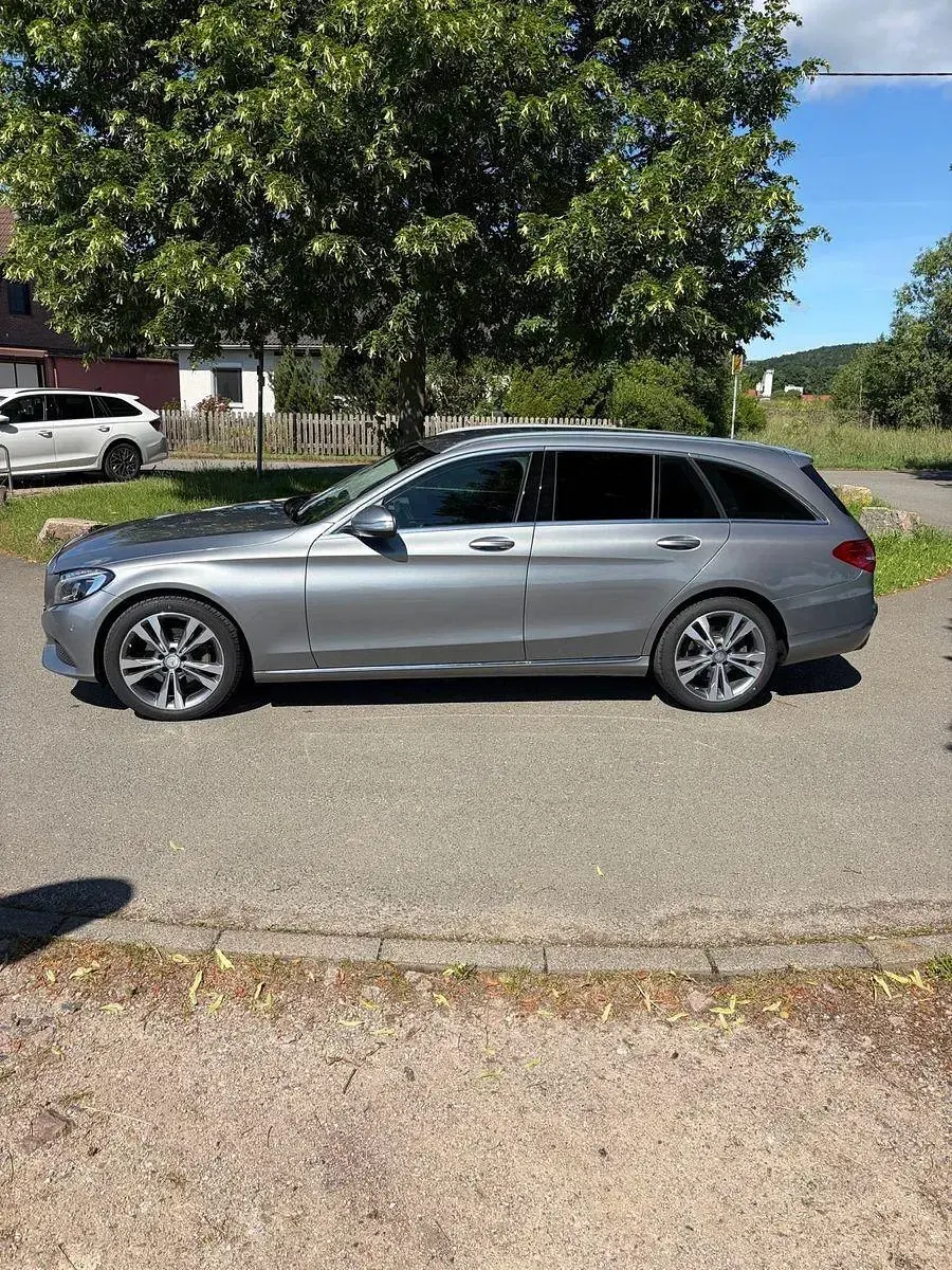 Gebraucht Mercedes C220 170 PS (125 kW) 2015 Grau Kombi