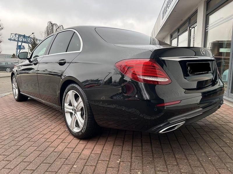 Gebraucht Mercedes E400 340 PS (250 kW) 2020 Schwarz Limousine