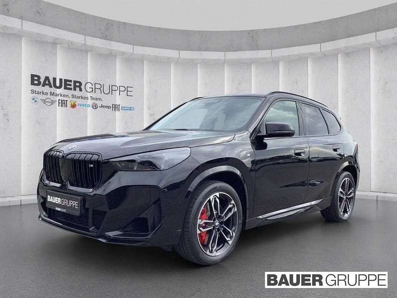 Schwarz Neu 2025 BMW X1 Performance SUV | 66.930 € (Etwas zu teuer) - Bild 1/4