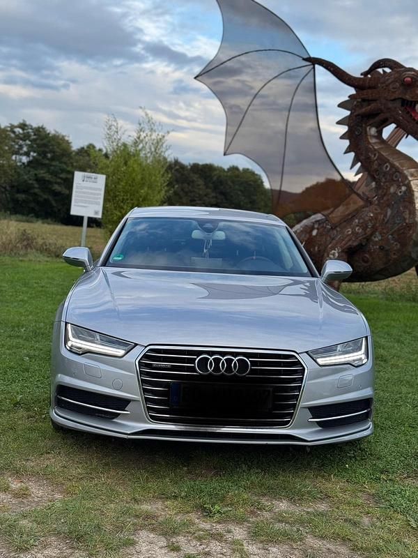 Silber Gebraucht 2015 Audi A7 S-Line Kleinwagen | 25.999 € (Fairer Preis) - Bild 1/4