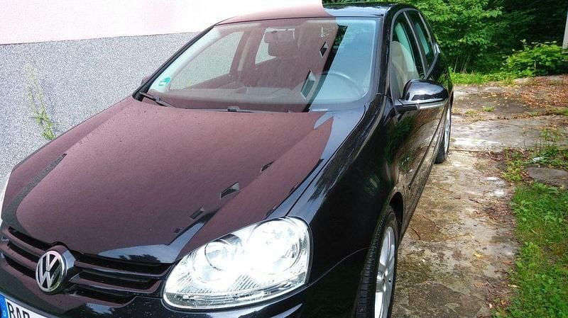 Schwarz Gebraucht 2007 VW Golf V Edition Limousine | 4.400 € (Etwas zu teuer) - Bild 1/4