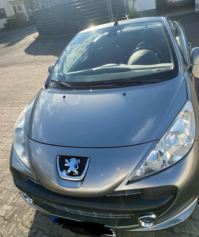 Silber Gebraucht 2007 Peugeot 207 CC Sport Cabrio | 2.888 € (Fairer Preis) - Bild 1/4