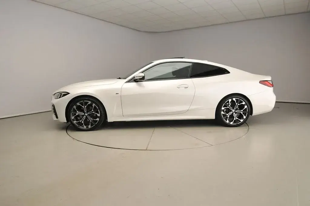 Gebraucht BMW 420 M Sport 184 PS (135 kW) 2025 Weiß Coupé