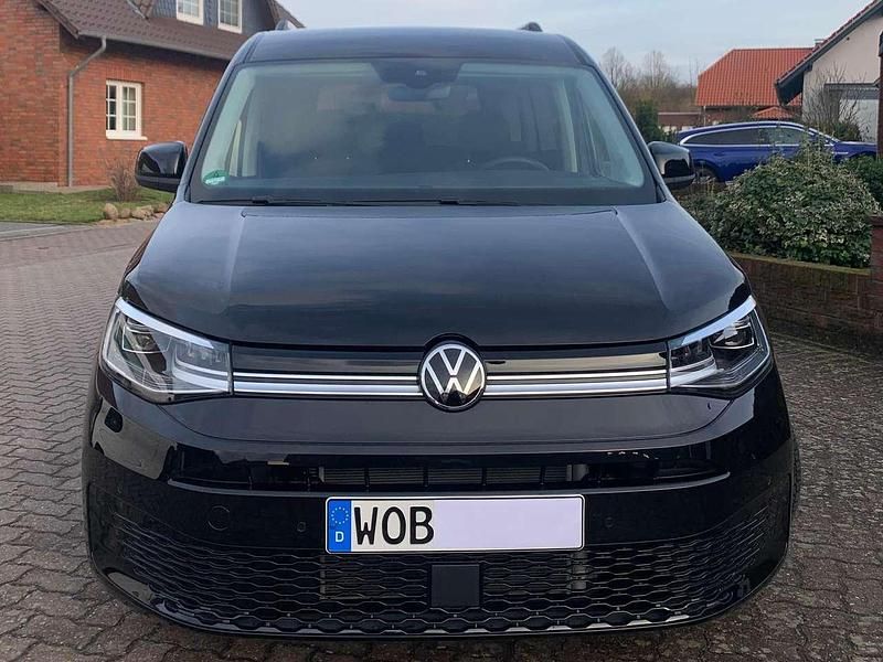 Gebraucht VW Caddy Style 122 PS (89 kW) 2023 Schwarz Van / Kleinbus