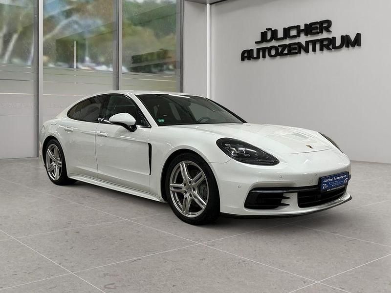 Pure white Gebraucht 2019 Porsche Panamera 4S Limousine | 63.490 € - Bild 1/4