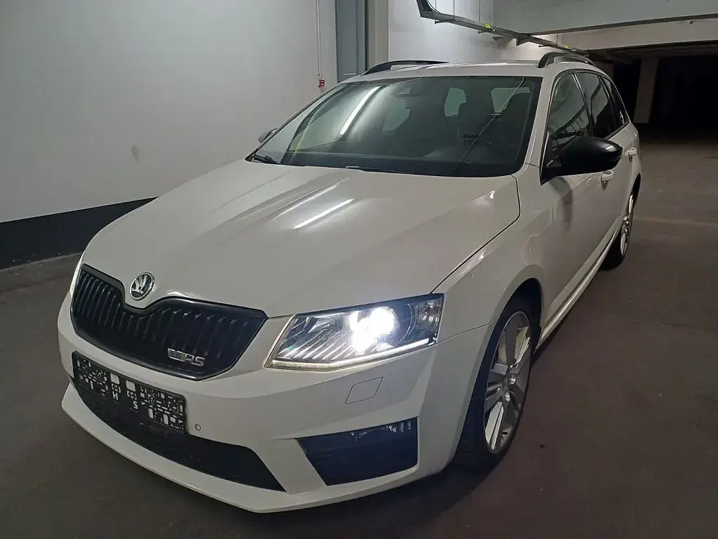 Gebraucht Skoda Octavia RS 184 PS (135 kW) 2015 Bila candy/candyweiss Kombi