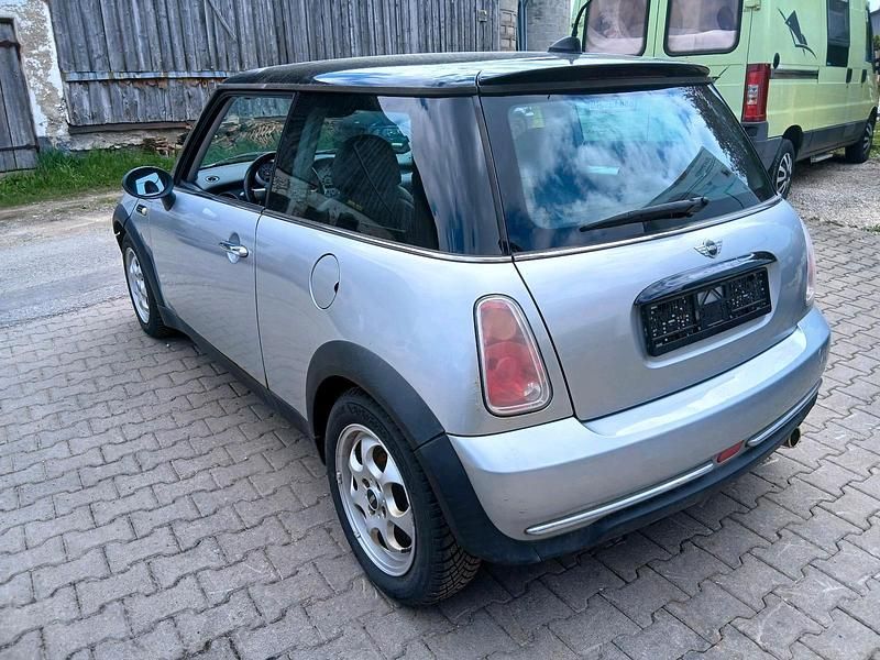 Second-hand Mini Cooper 115 CP (84 kW) 2004 Hatchback