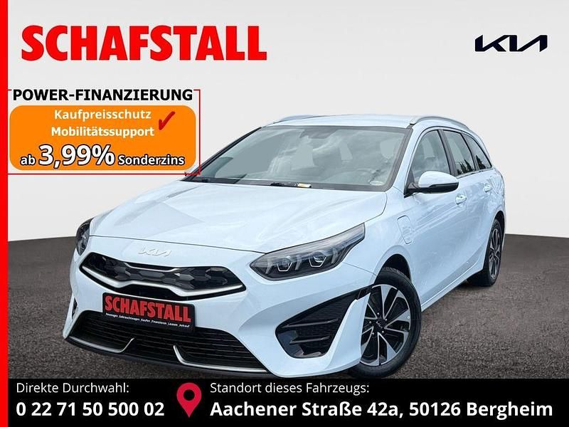 Weiss ((wd) cararraweiss) Gebraucht 2022 Kia Ceed Sportswagon Comfort Kombi | 16.979 € (Fairer Preis) - Bild 1/3