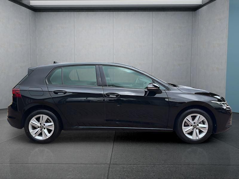 Gebraucht VW Golf VIII 116 PS (85 kW) 2024 Schwarz Kleinwagen