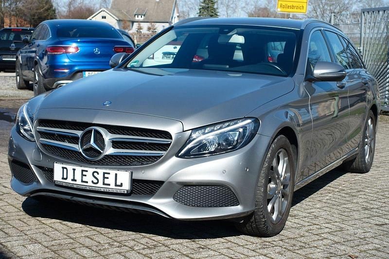 Gebraucht Mercedes C180 116 PS (85 kW) 2016 Grau Kombi