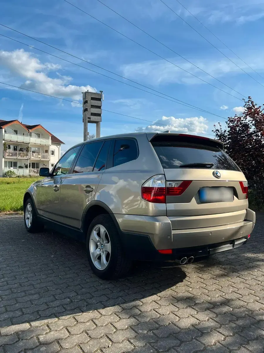 Gebraucht BMW X3 218 PS (160 kW) 2007 Gold SUV