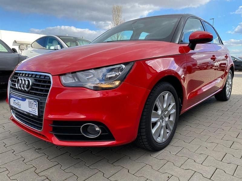 Gebraucht Audi A1 Sportback Ambition 90 PS (66 kW) 2013 Rot Kleinwagen